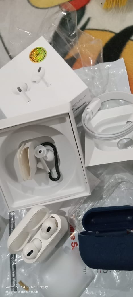 Customer photo review of AirPods Pro ANC