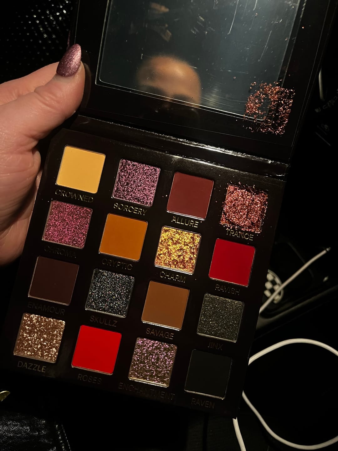 Customer photo review of Skullz & Roses Metallic Multichrome Eyeshadow Palette