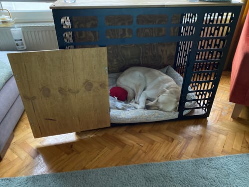 Customer photo review of Siyah/Kahverengi Rustik Ahşap ve Metal Köpek Kulübesi