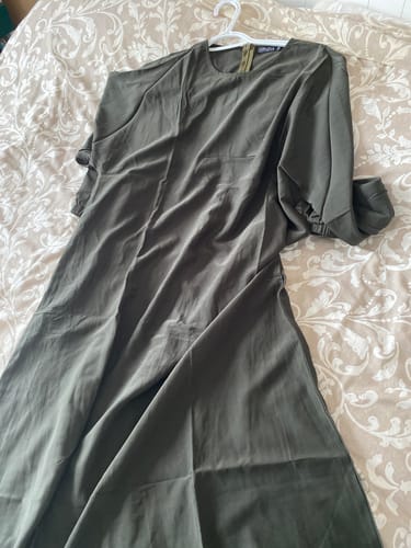 Customer photo review of Classic Abaya - Khawlah