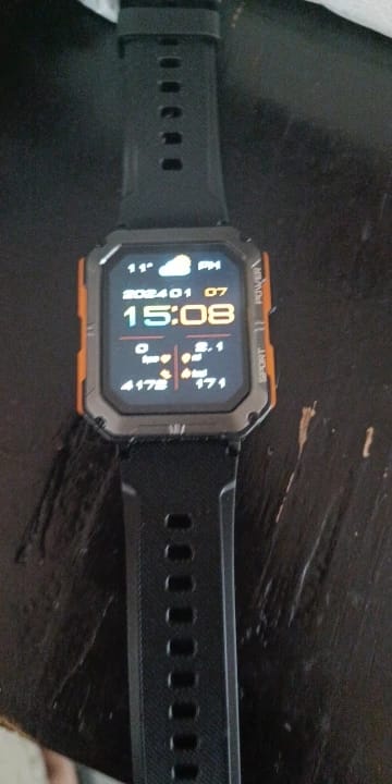 Customer photo review of Battler Smartwatch