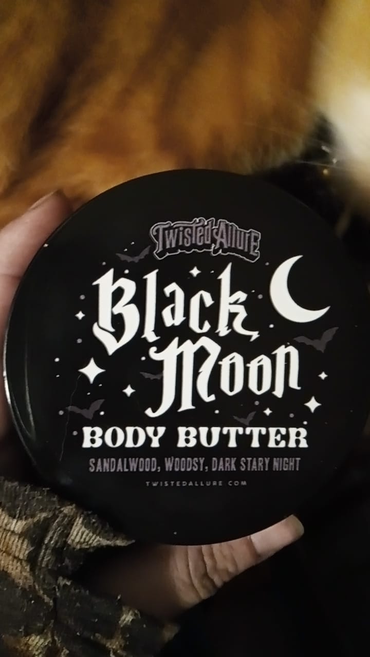 Customer photo review of Black Moon  Body Butter