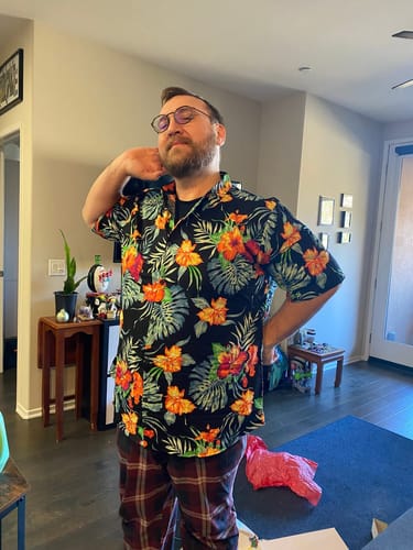Customer photo review of Men's Black Floral Cotton Tropical Hawaiian Vacation Shirt