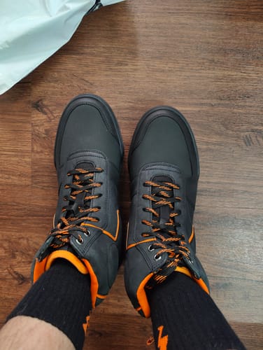 Customer photo review of SNKR | Stealth Edition