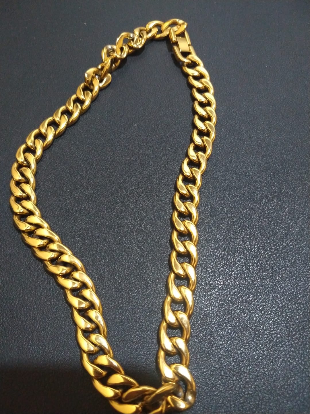 Customer photo review of Collar Palermo