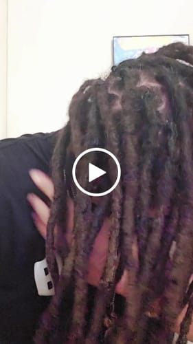 Customer video review of Rosemary and Fenugreek Hair Growth Oil