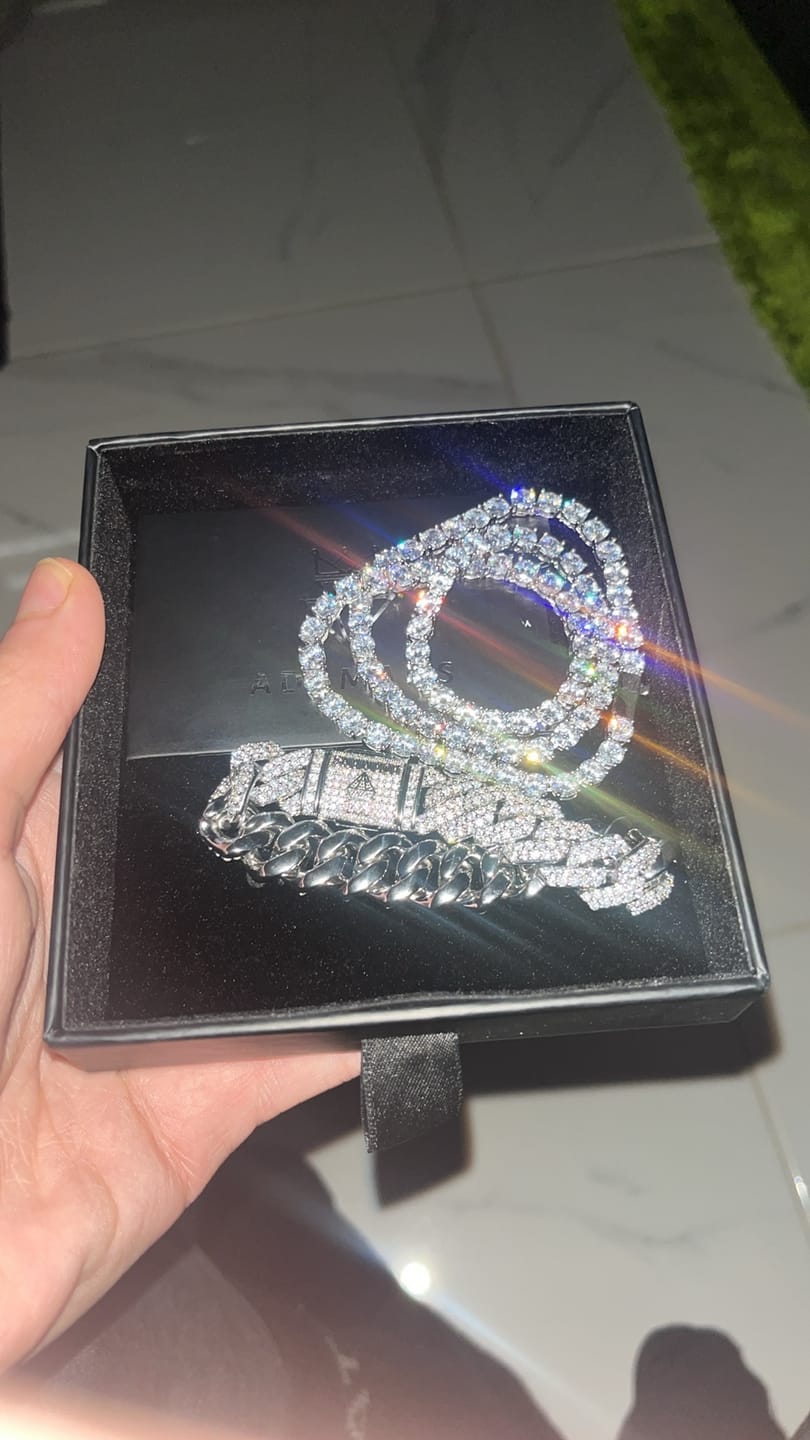 Customer photo review of 14mm Monaco Bracelet - White Gold