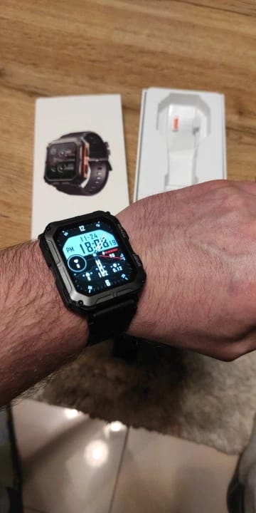Customer photo review of Battler Smartwatch