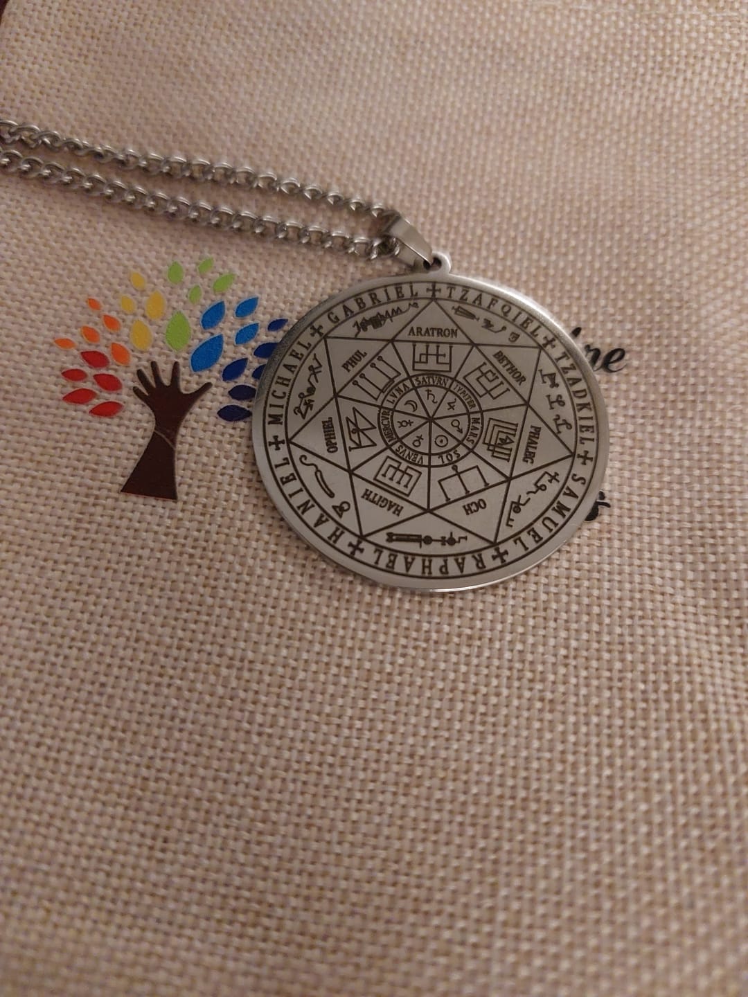 Customer photo review of Pendentif Sceau des 7 Archanges