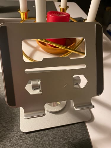 Customer photo review of Aluminum alloy rotating laptop mount