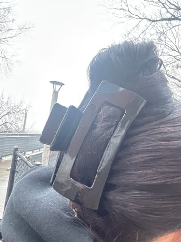 Customer photo review of XXL Dreamy Claw Clip