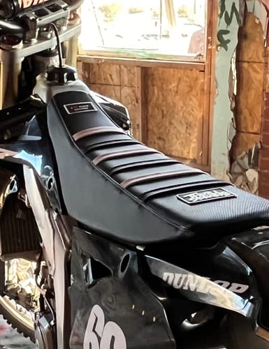 Customer photo review of Custom Seat Cover: 05-'17 RMZ450
