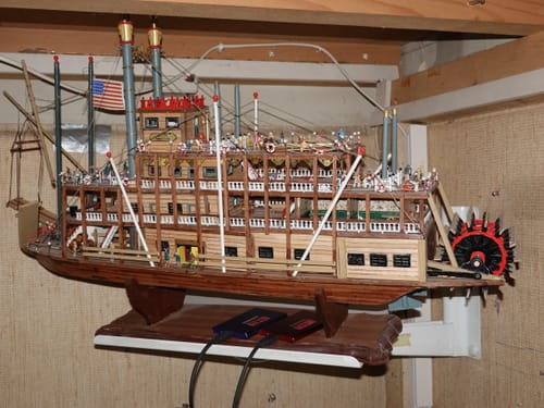 Reseña con foto de un cliente sobre Maqueta Barco Mississippi