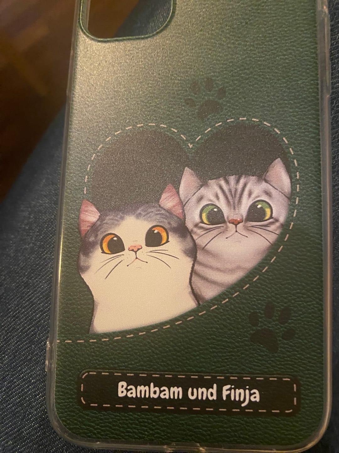 Customer photo review of Katzenherz Lederoptik  - Individuelle Handyhülle