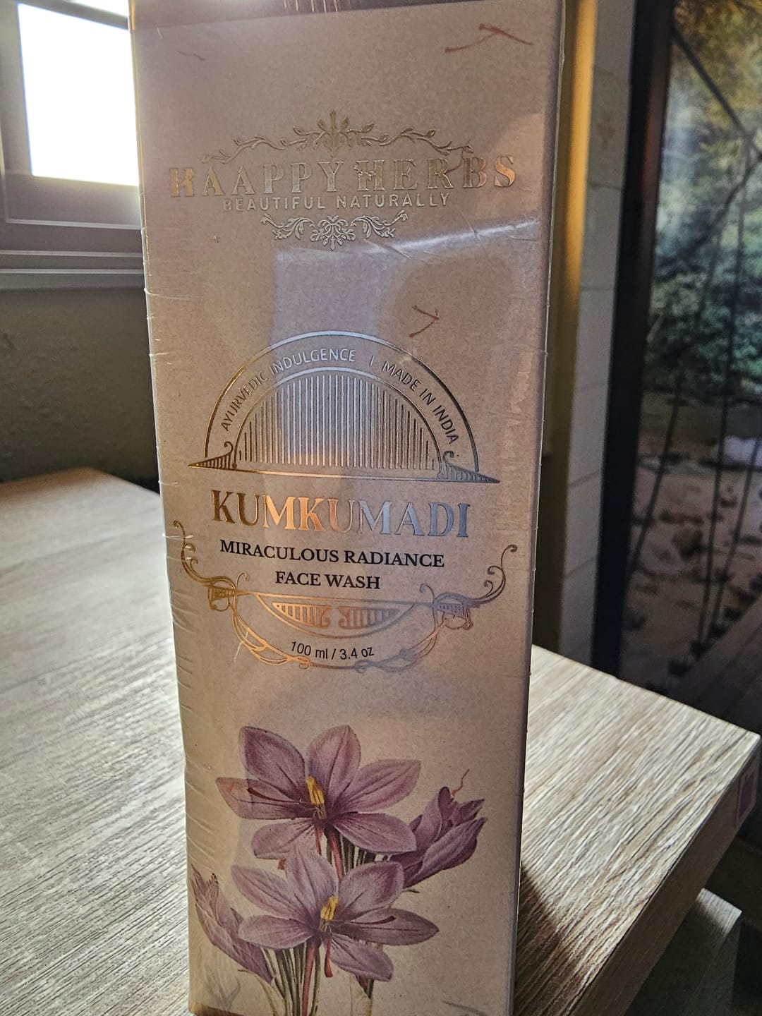 Customer photo review of Kumkumadi Miraculous Radiance Face Wash