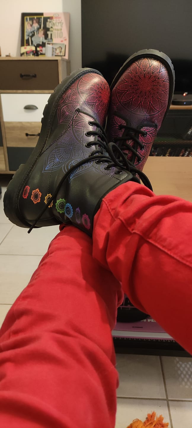 Customer photo review of Boots Chakra