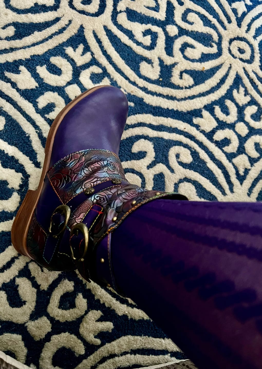 Customer photo review of Retro Painted Buckle Flat Shoes