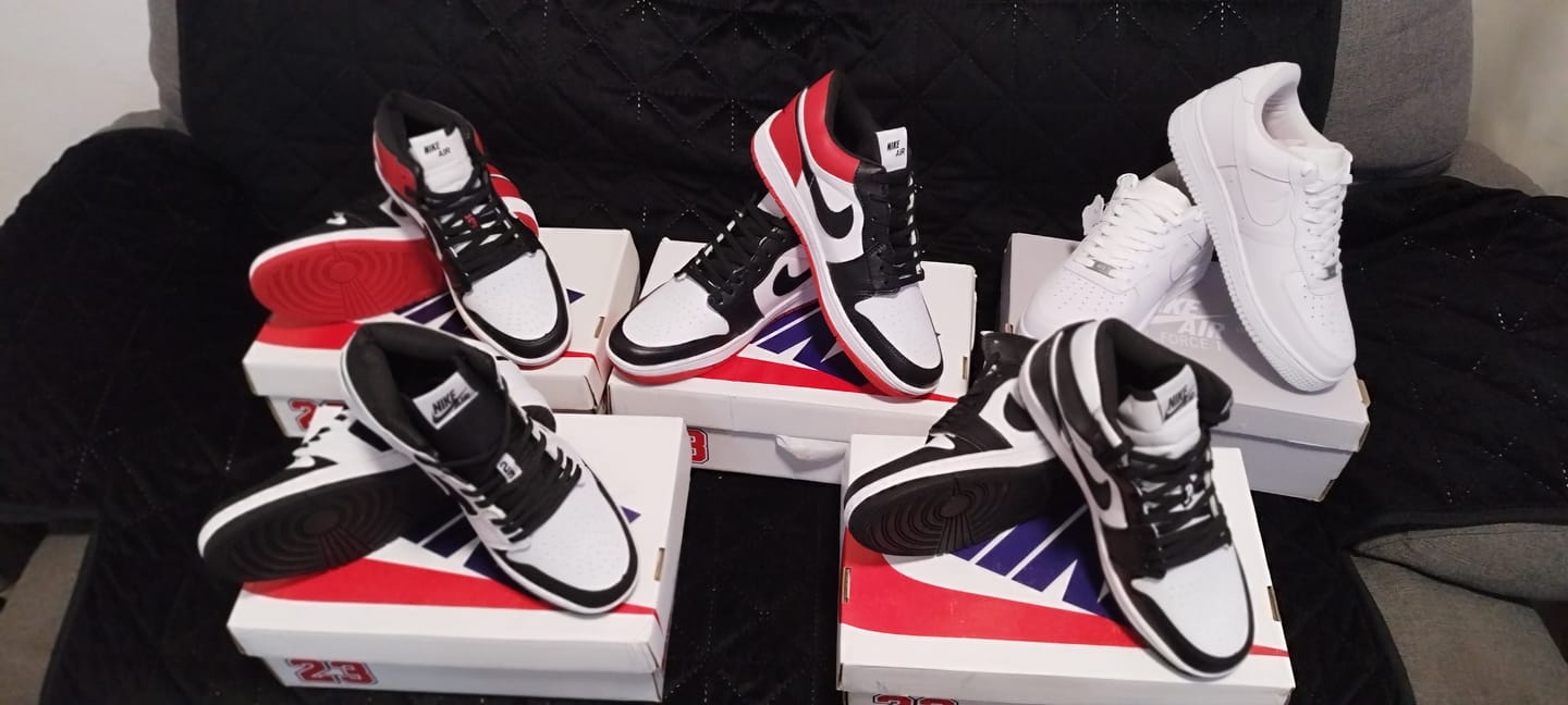Customer photo review of Tenis Retro 1 Vaquita