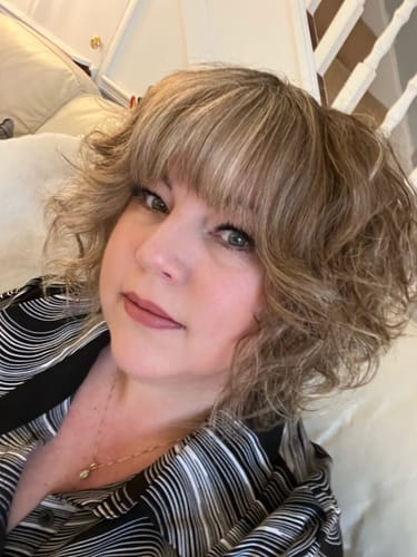 Customer photo review of Lowkey Magnetic Lashes