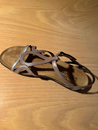 Customer photo review of Naot DORITH Silver Thread Strappy Sandal