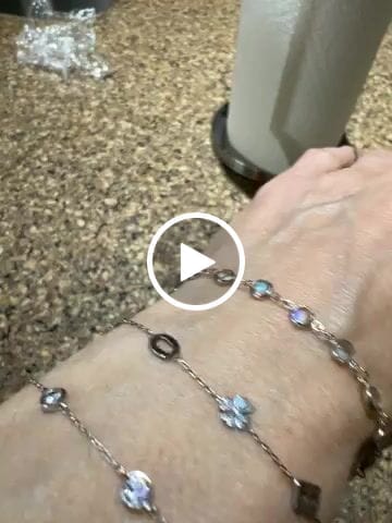 Customer video review of 14K Solid Gold Letter Bracelet