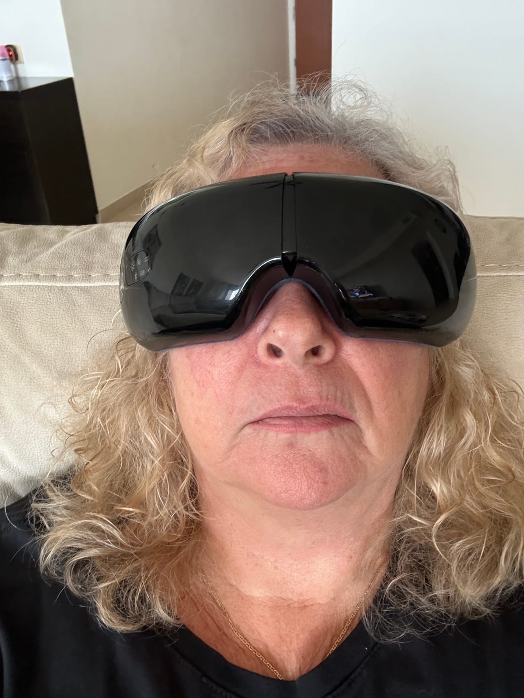 Customer photo review of Eyeology™ Intelligent Eye Massager