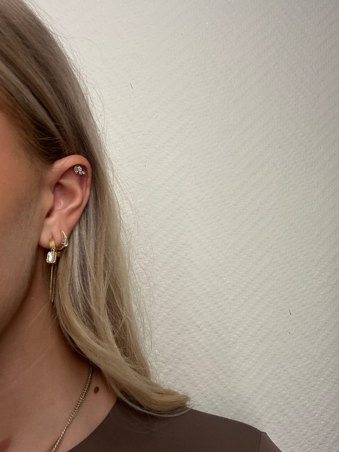 Customer photo review of Felicia Ohrringe | 18K vergoldet