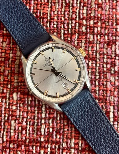 Customer photo review of Maya Blue