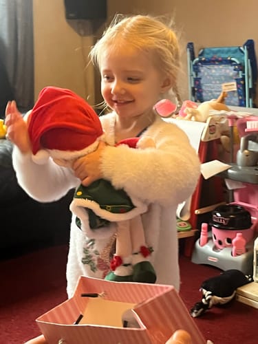 Customer photo review of Natalie the Elf - Last-Minute Gift Edition