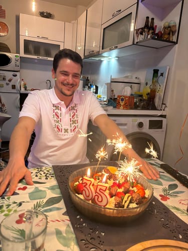 undefined review of Тениска с яка "Защита" image 1 out of 1