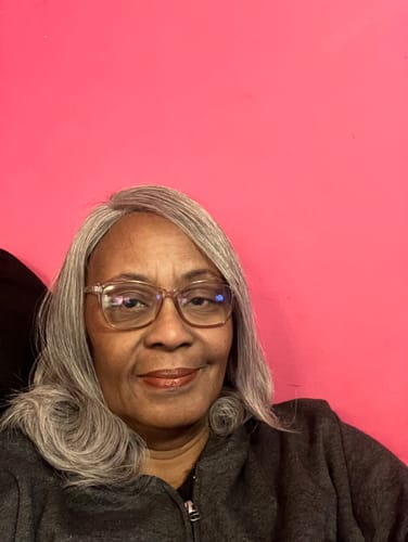 Customer photo review of Luvwin Salt & Pepper Gray Beginner Friendly Glueless Straight Wig 100% Human Hair