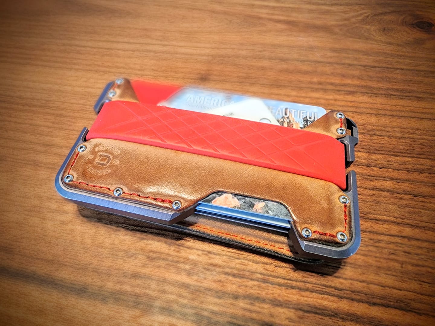 Customer photo review of D01 DAPPER™ BIFOLD WALLET - SPECIAL EDITION - SLATE GREY