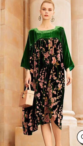 Customer photo review of Unique Green O-Neck Patchwork Print Silk Velour Long Dresses Bracelet Sleeve