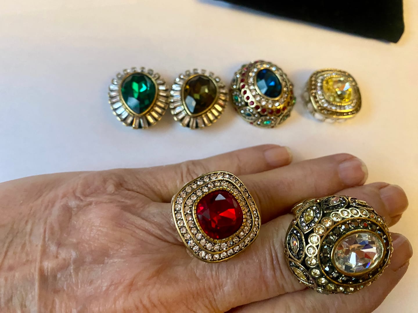 Customer photo review of Heidi Daus® "Enchante" Crystal Magnetic Interchangeable Ring