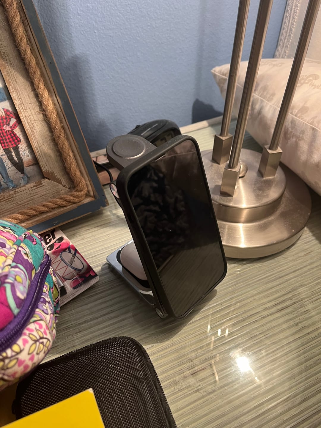 Customer photo review of PASSPORT - WIRELESS CHARGING STATION