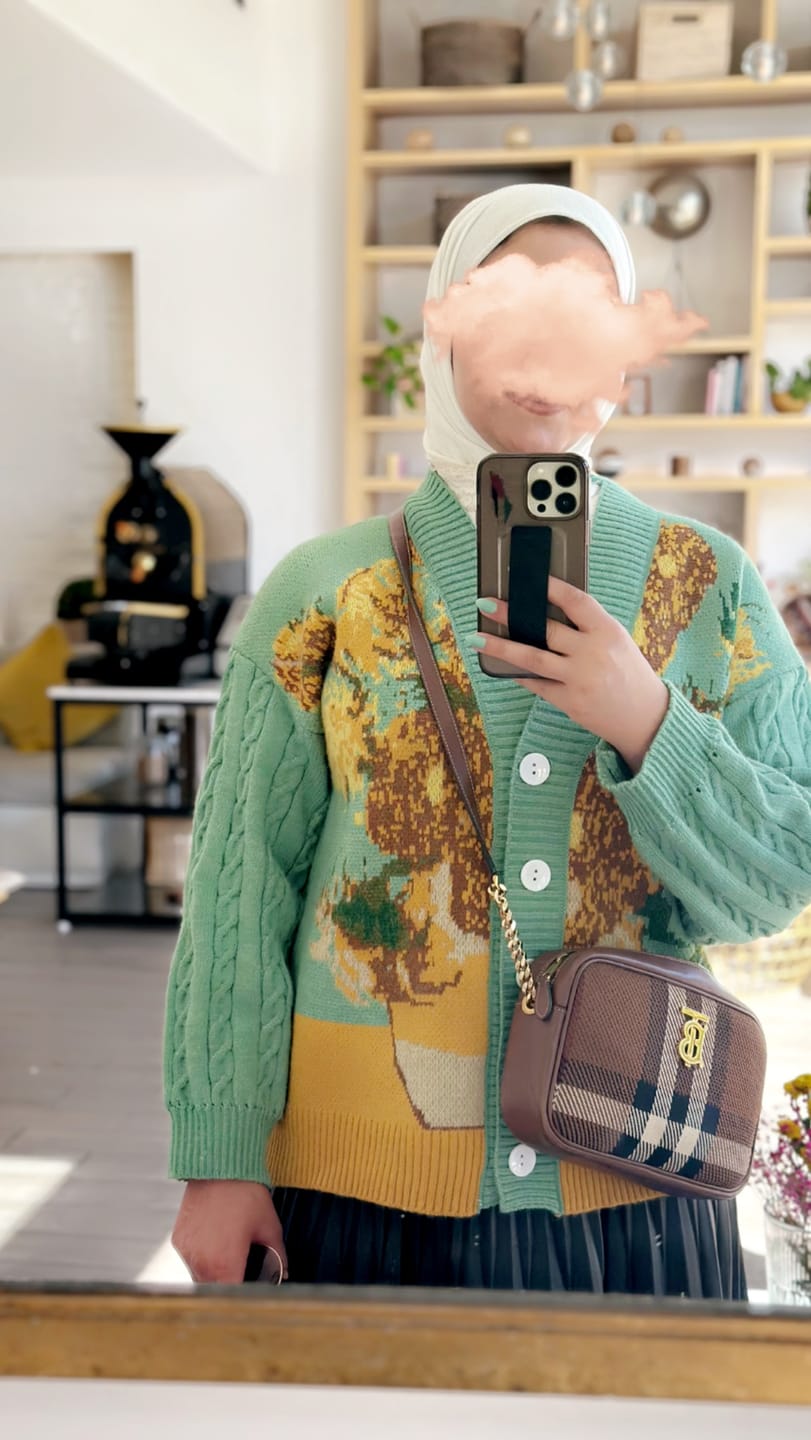 Customer photo review of Van Gogh Vintage Cardigan Knit Sweater