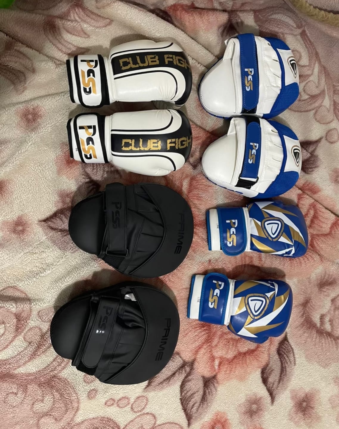 Customer photo review of Noir Series Kids Boxing Set with Accessories