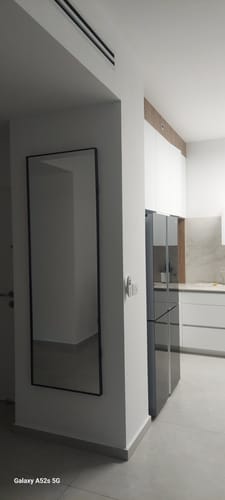 Customer photo review of דלת מראה להסתרת ארון חשמל