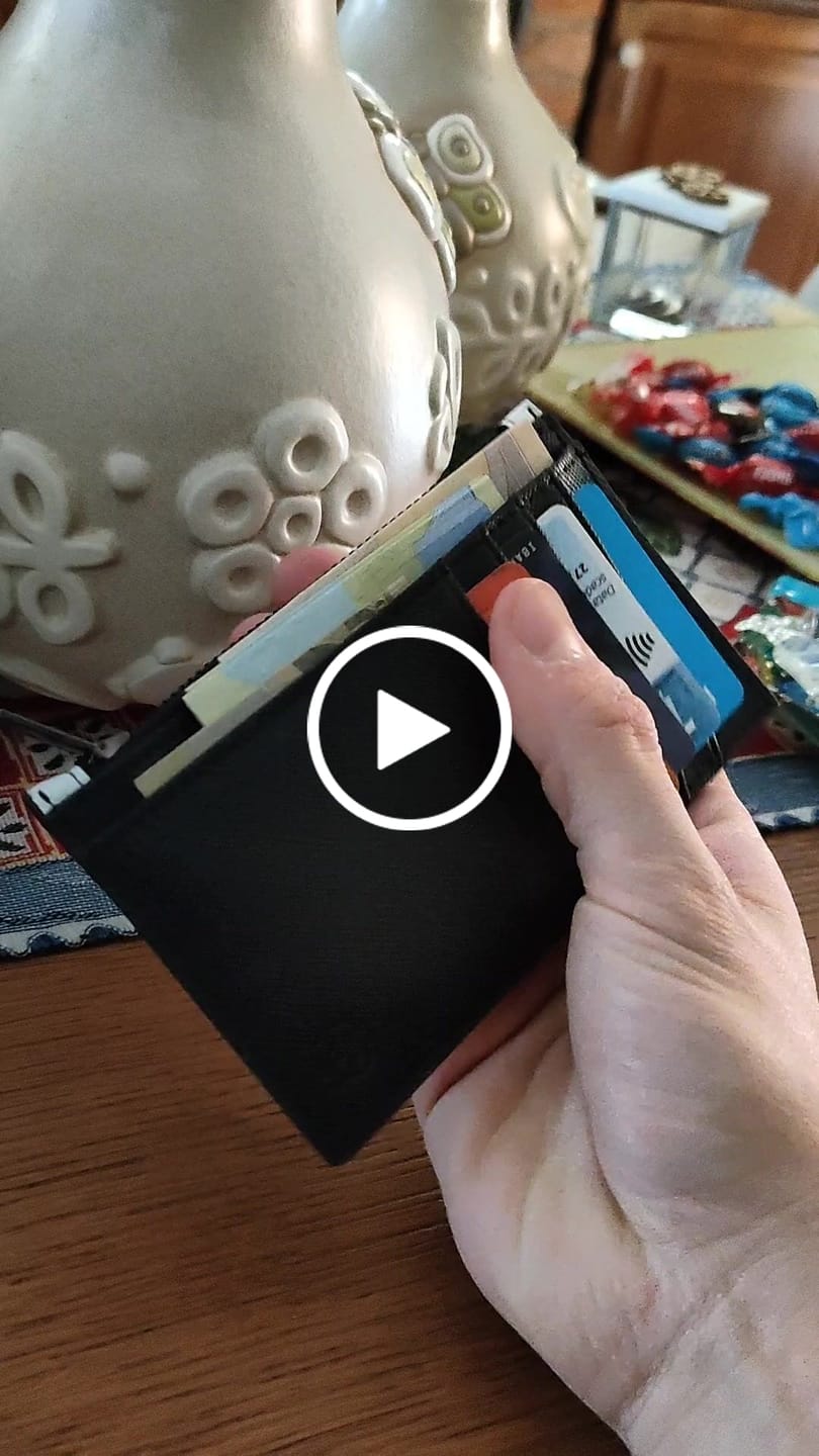Customer video review of Toyota AE86 Tatsumi Leather Wallet