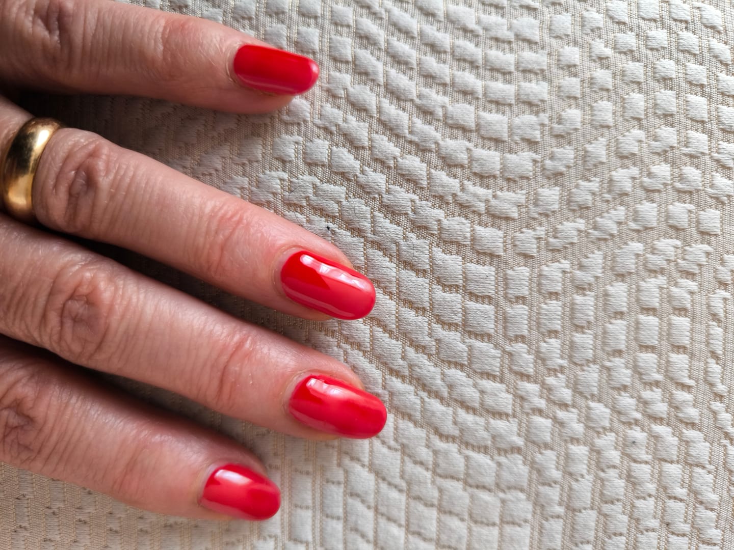 Customer photo review of Smalto Semipermanente LCI - Rosso Madame