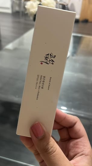 Customer photo review of BEAUTY OF JOSEON - Relief Sun Rice + Probiotics SPF50+ PA++++ 50 ML | Protector Solar Hidratante