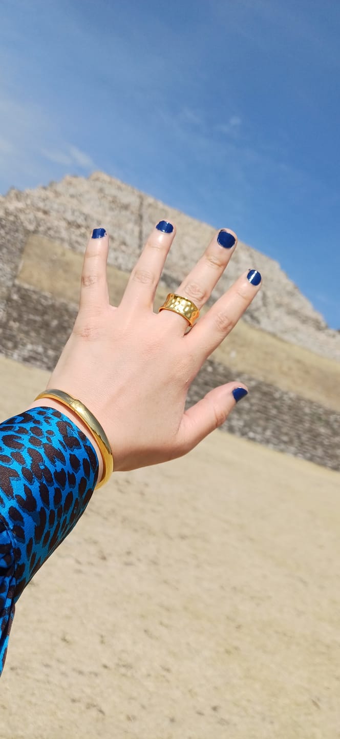 Customer photo review of Pulsera Elizabeth