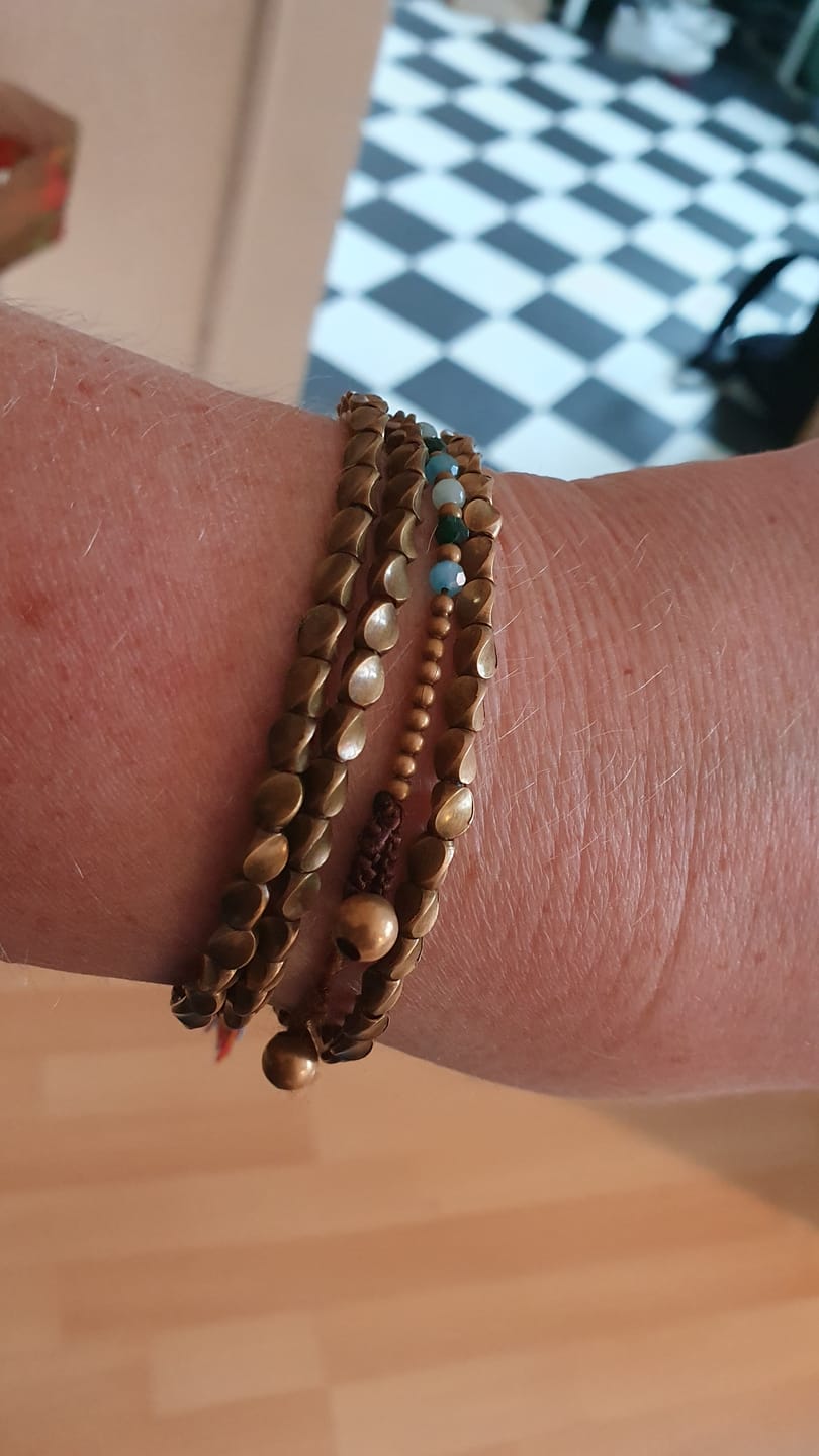 Customer photo review of Edles Tibetisches Glücksarmband