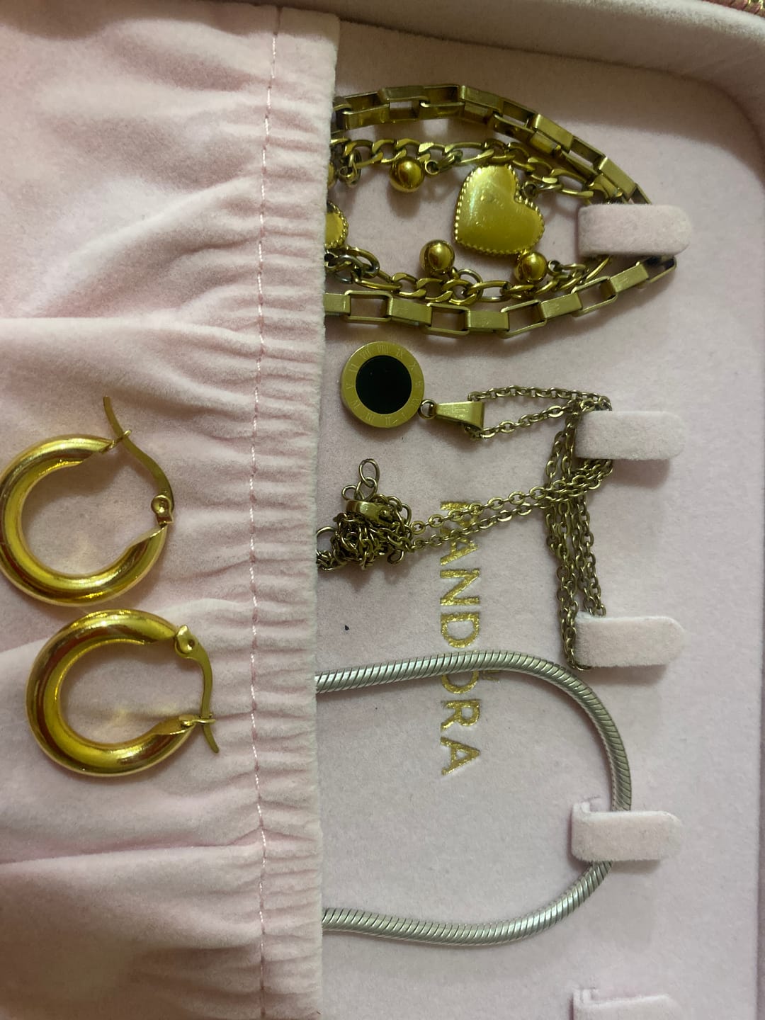 Customer photo review of Aretes Olivia