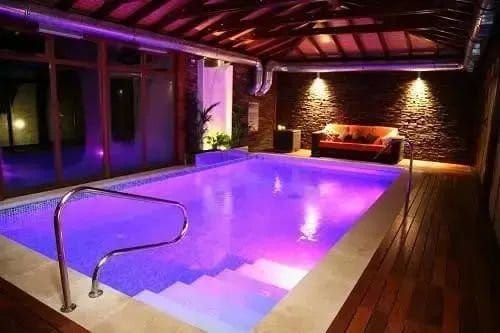 Customer photo review of Kit Luminárias de Piscina RGB - Sem Fio Com Controle Remoto