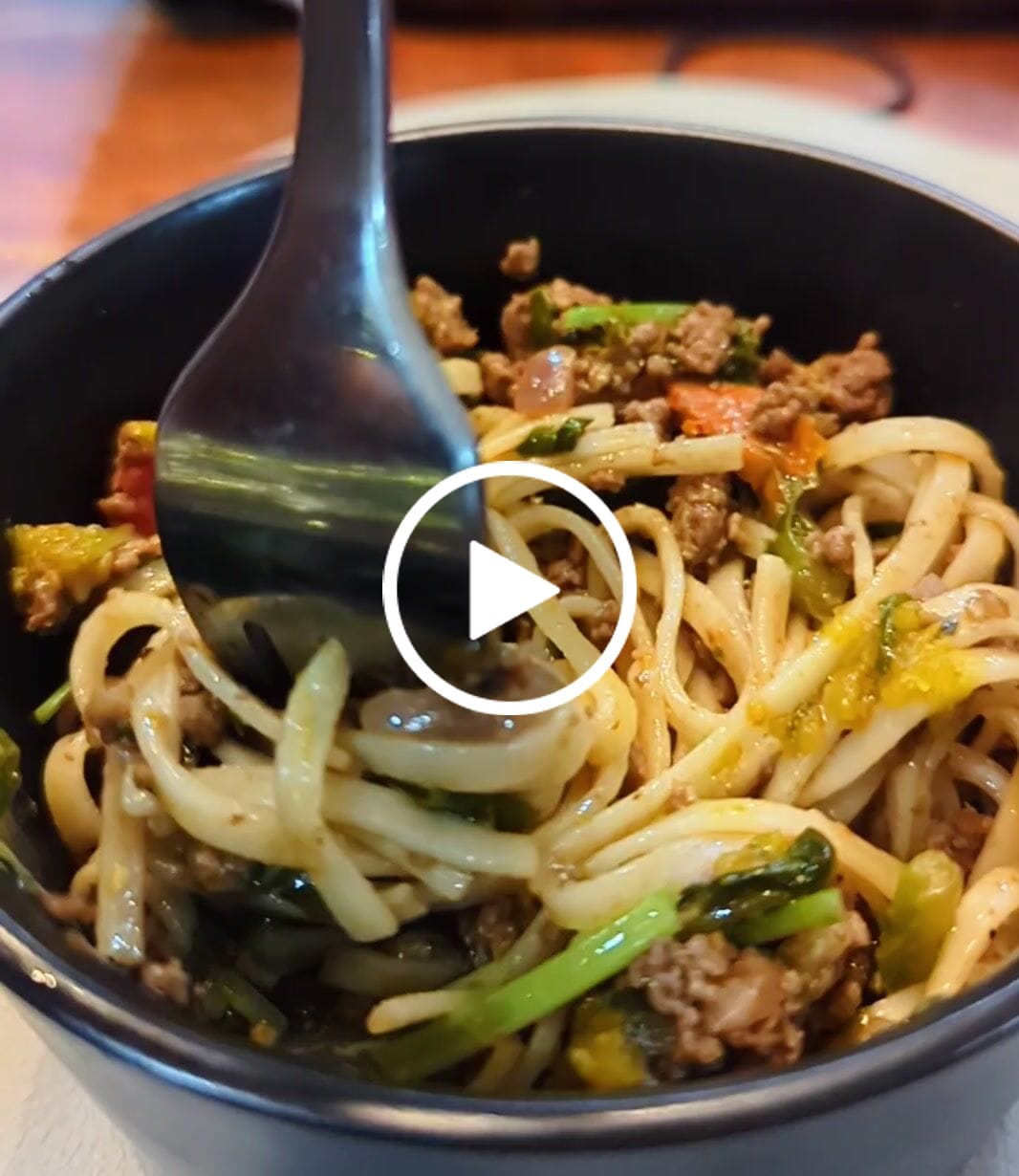 Customer video review of WIPS Scotch Bonnet