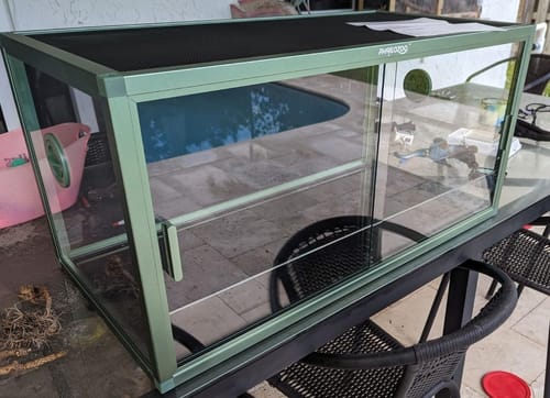 Customer photo review of REPMAC-Reptile Habitats 50 Gallon 36x18x18_Earthy Green