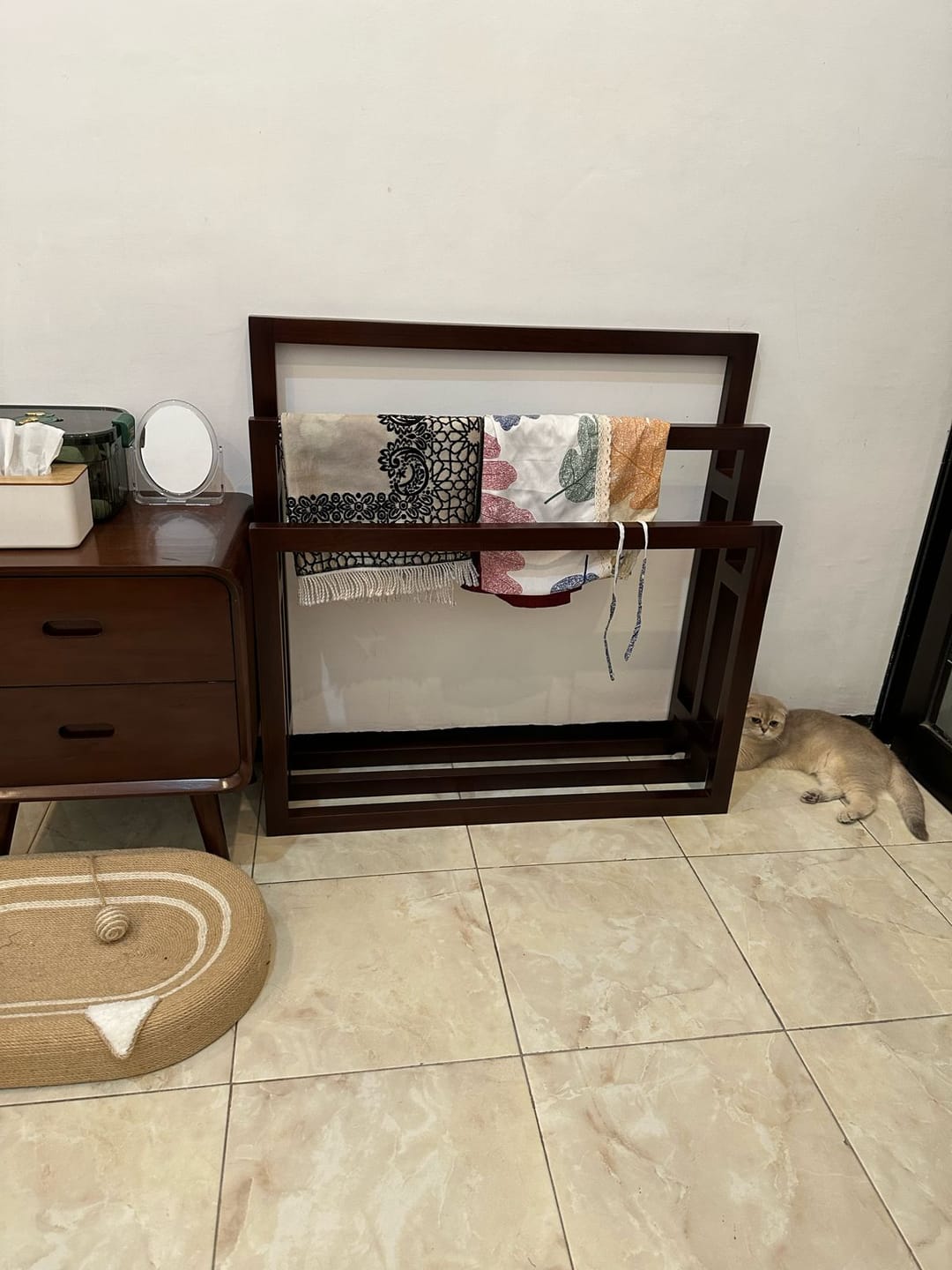 Customer photo review of Exclusive Tiered Teak Towel Rack