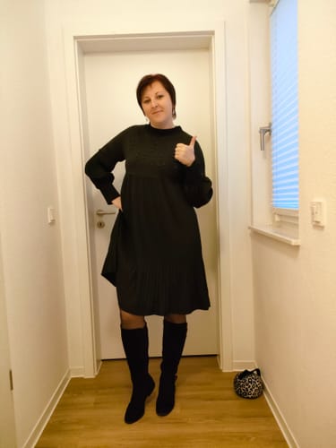 Customer photo review of Kleid mit Ballonärmeln und Stehkragen