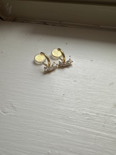 Customer photo review of Juliette Clip On Earrings in Gold